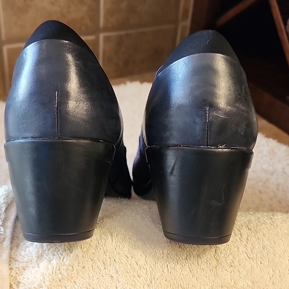 Clark Shoes - Picture 4 of 8
